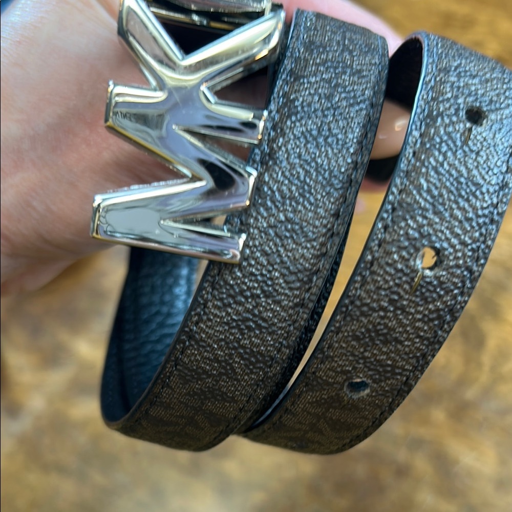 Michael Kors Belt Brown Signature Logo MK Buckle Fashion Accessory - Picture 1 of 14